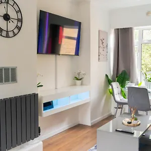 Modern 1 Bed In Greenwich - Wifi - Netflix And Stations Nearby , London United Kingdom