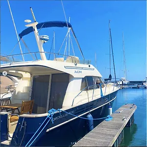  Botel Seacascais, Lda